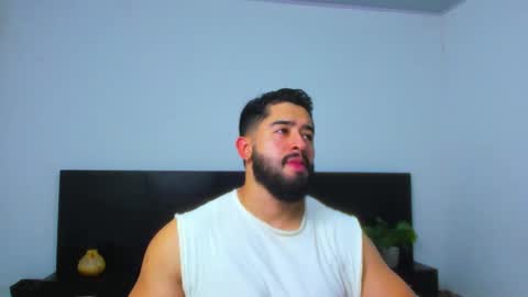 Snapshot of mathew_flintt chatting on October 12, 2025, 9:14 pm Mathew Flintt online show from October 12, 2025, 9:14 pm