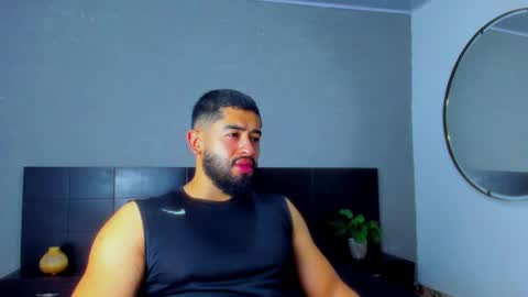 Snapshot of mathew_flintt chatting on October 31, 2025, 9:49 pm Mathew Flintt online show from October 31, 2025, 9:49 pm