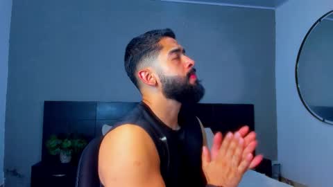 Snapshot of mathew_flintt chatting on November 15, 2025, 10:48 pm Mathew Flintt online show from November 15, 2025, 10:48 pm