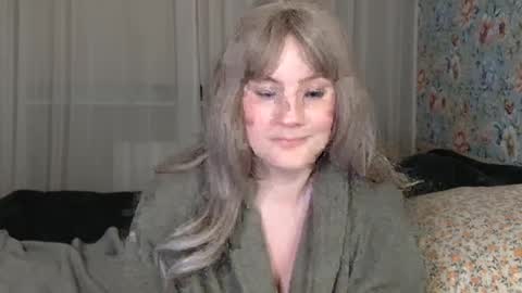 Snapshot of mathilde_solveig chatting on December 29, 2024, 3:57 pm mathilde_solveig online show from December 29, 2024, 3:57 pm