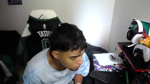 Snapshot of matias_bianco01 chatting on September 30, 2025, 6:57 pm matias online show from September 30, 2025, 6:57 pm