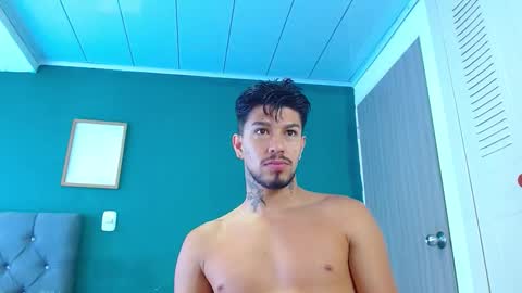 matteo_leto online show from November 13, 2025, 2:49 pm