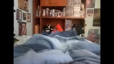 mattjeffhardyy online show from November 9, 2025, 4:49 pm