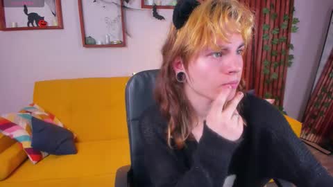 Snapshot of mattmarnee chatting on November 4, 2025, 10:36 am mattmarnee online show from November 4, 2025, 10:36 am