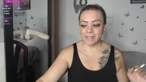 Snapshot of mature_liaa chatting on February 14, 2025, 1:45 am Mature liaa online show from February 14, 2025, 1:45 am