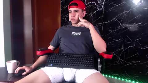 Snapshot of maty_hard chatting on January 21, 2025, 10:08 am Matias online show from January 21, 2025, 10:08 am