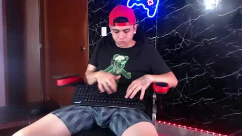 Snapshot of maty_hard chatting on February 13, 2025, 9:41 am Matias online show from February 13, 2025, 9:41 am