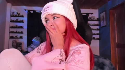 Snapshot of mavis_fuentes chatting on December 15, 2024, 1:57 am Hilary online show from December 15, 2024, 1:57 am