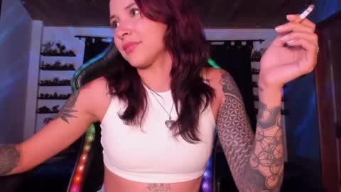 Snapshot of mavis_fuentes chatting on January 16, 2025, 1:58 am Hilary online show from January 16, 2025, 1:58 am