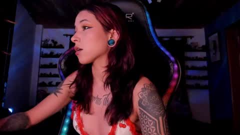 Snapshot of mavis_fuentes chatting on February 13, 2025, 11:47 pm Hilary online show from February 13, 2025, 11:47 pm