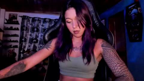 Snapshot of mavis_fuentes chatting on October 9, 2025, 10:30 pm Hilary online show from October 9, 2025, 10:30 pm