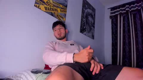 Snapshot of max_val chatting on February 13, 2025, 2:09 pm Max online show from February 13, 2025, 2:09 pm