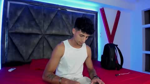 Snapshot of maximo_romano chatting on October 21, 2025, 7:14 pm Maximo online show from October 21, 2025, 7:14 pm