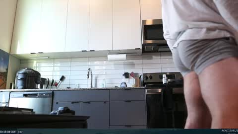 Snapshot of maximus_787 chatting on February 23, 2025, 6:12 pm Maximus7871 online show from February 23, 2025, 6:12 pm