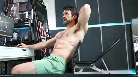 Snapshot of maximus_787 chatting on March 2, 2025, 6:08 pm Maximus7871 online show from March 2, 2025, 6:08 pm