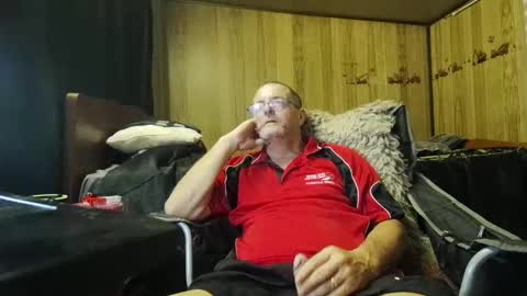 Snapshot of maximus_oreally chatting on February 5, 2025, 7:07 am Max online show from February 5, 2025, 7:07 am