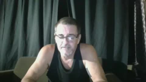 Snapshot of maximus_oreally chatting on March 11, 2025, 8:52 am Max online show from March 11, 2025, 8:52 am