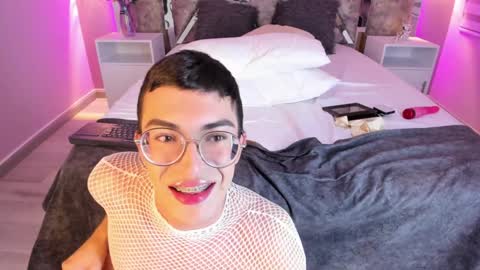 Snapshot of maxirogers chatting on January 21, 2025, 11:24 pm Maxi Rogers online show from January 21, 2025, 11:24 pm