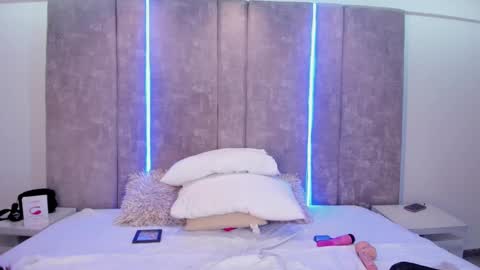 Snapshot of maxirogers chatting on February 11, 2025, 10:50 pm Maxi Rogers online show from February 11, 2025, 10:50 pm