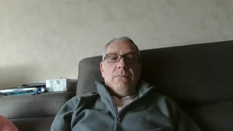 Snapshot of maxou569 chatting on March 7, 2025, 8:13 am maxou569 online show from March 7, 2025, 8:13 am