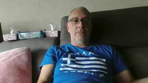 Snapshot of maxou569 chatting on October 5, 2025, 9:18 am maxou569 online show from October 5, 2025, 9:18 am