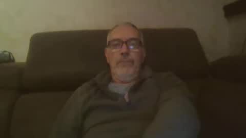 Snapshot of maxou569 chatting on November 1, 2025, 6:37 am maxou569 online show from November 1, 2025, 6:37 am