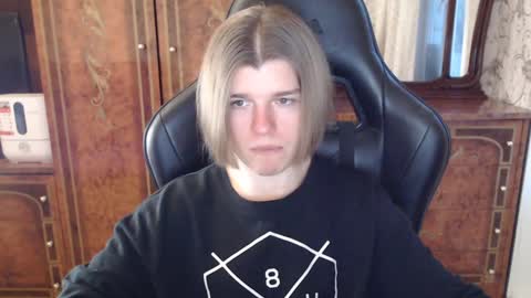 Snapshot of maxplay18 chatting on January 27, 2025, 1:09 pm Max online show from January 27, 2025, 1:09 pm