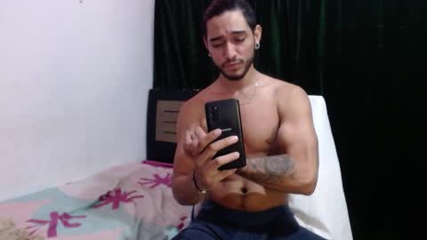 Snapshot of maxximus_10 chatting on December 19, 2024, 5:29 am maxximus_10 online show from December 19, 2024, 5:29 am