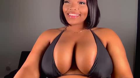 Snapshot of maybabi chatting on December 3, 2024, 8:39 pm MayBabi online show from December 3, 2024, 8:39 pm