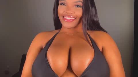 Snapshot of maybabi chatting on January 9, 2025, 3:55 pm MayBabi online show from January 9, 2025, 3:55 pm