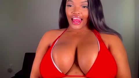 Snapshot of maybabi chatting on January 10, 2025, 3:27 pm MayBabi online show from January 10, 2025, 3:27 pm