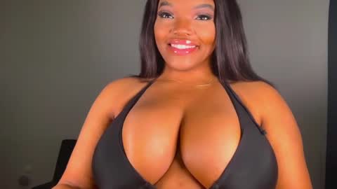 Snapshot of maybabi chatting on January 26, 2025, 12:11 pm MayBabi online show from January 26, 2025, 12:11 pm