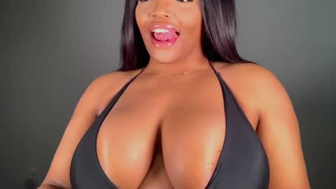 Snapshot of maybabi chatting on February 7, 2025, 11:01 am MayBabi online show from February 7, 2025, 11:01 am