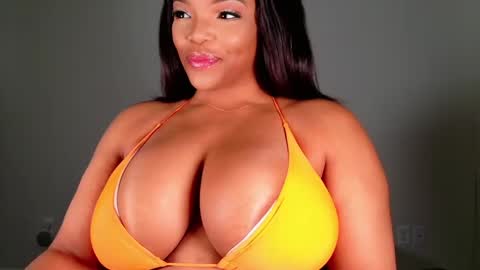 Snapshot of maybabi chatting on February 8, 2025, 11:44 am MayBabi online show from February 8, 2025, 11:44 am