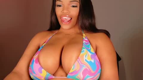 Snapshot of maybabi chatting on March 6, 2025, 12:09 pm MayBabi online show from March 6, 2025, 12:09 pm