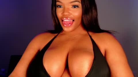 Snapshot of maybabi chatting on March 12, 2025, 4:56 pm MayBabi online show from March 12, 2025, 4:56 pm