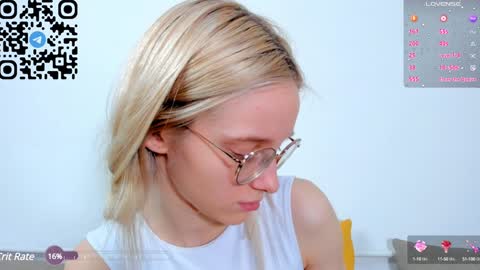 Snapshot of maydaguy chatting on February 2, 2025, 6:37 am Megan online show from February 2, 2025, 6:37 am