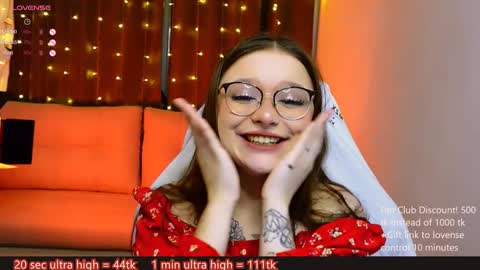 Snapshot of me_hanna chatting on December 11, 2024, 10:49 pm Hanna online show from December 11, 2024, 10:49 pm