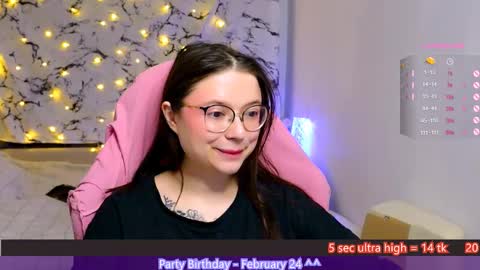 Snapshot of me_hanna chatting on February 22, 2025, 11:03 pm Hanna online show from February 22, 2025, 11:03 pm