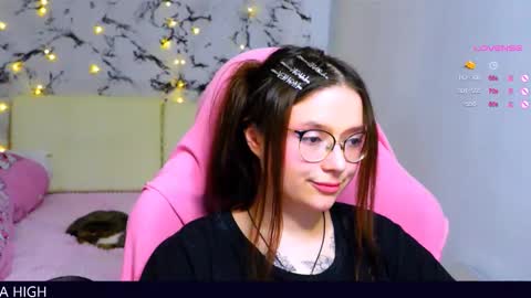 Snapshot of me_hanna chatting on March 10, 2025, 2:28 am Hanna online show from March 10, 2025, 2:28 am