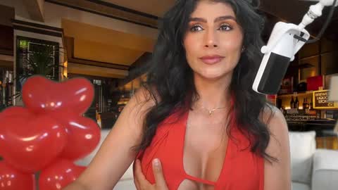 Snapshot of meegan1 chatting on February 14, 2025, 10:04 pm Andrea online show from February 14, 2025, 10:04 pm
