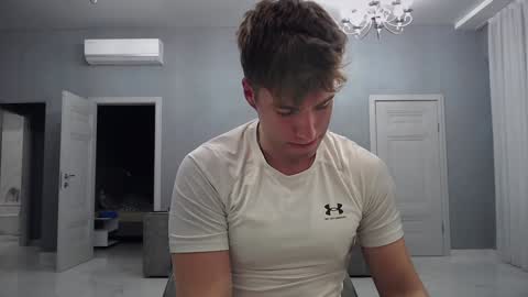 Snapshot of megamaxxxl chatting on December 12, 2024, 5:10 am Max online show from December 12, 2024, 5:10 am