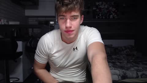 Snapshot of megamaxxxl chatting on December 16, 2024, 5:06 am Max online show from December 16, 2024, 5:06 am