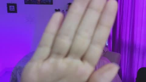 Snapshot of megan_ricci chatting on March 2, 2025, 2:32 pm                 Laura                 online show from March 2, 2025, 2:32 pm