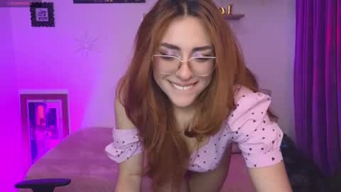 Snapshot of megan_ricci chatting on October 3, 2025, 11:57 pm                 Laura                 online show from October 3, 2025, 11:57 pm