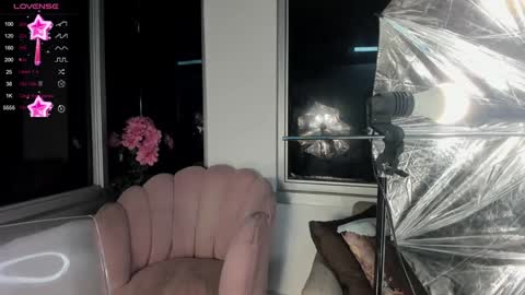 Snapshot of megann__sweet chatting on December 20, 2024, 10:27 am Mara online show from December 20, 2024, 10:27 am