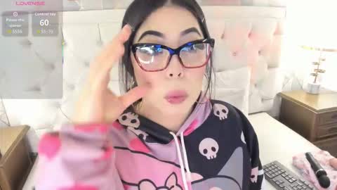 Snapshot of meganstar__ chatting on September 9, 2025, 11:32 am Megan online show from September 9, 2025, 11:32 am