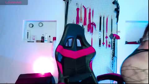 Snapshot of meggan_greey chatting on December 29, 2024, 9:52 pm Your best slave  online show from December 29, 2024, 9:52 pm