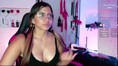 Snapshot of meggan_greey chatting on February 2, 2025, 10:49 pm Your best slave  online show from February 2, 2025, 10:49 pm