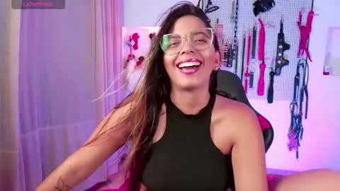 Snapshot of meggan_greey chatting on September 23, 2025, 10:02 pm Your best slave  online show from September 23, 2025, 10:02 pm